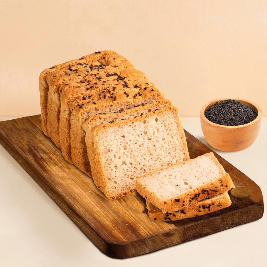 Sirambutmerah_'s tweet image. Akhirnya ada roti yang bebas khawatir! ✨ Gluten Free &amp;amp; Vegan Bread dari Firstwish Bakery hadir untuk kamu. Aman bagi penderita celiac, vegan friendly, dan pastinya enak! 🍞 

tinyurl.com/FBGlutenF

 #GlutenFree #VeganBread #FirstwishBakery
#zonauang