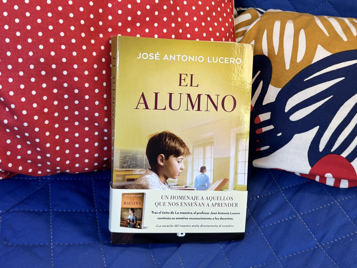 Fernando Boillos (@fernandoboillos) on Twitter photo Esta semana se acaba el curso y <a href="/cunahalicarnaso/">José Antonio Lucero | La cuna de Halicarnaso</a> me hace llegar su nueva novela: “El Alumno”. Después de su éxito en “La maestra” estoy deseando volver a este universo. José Antonio, amigo…gracias y felicidades 🎉 Esta semana se acaba el curso y <a href="/cunahalicarnaso/">José Antonio Lucero | La cuna de Halicarnaso</a> me hace llegar su nueva novela: “El Alumno”. Después de su éxito en “La maestra” estoy deseando volver a este universo. José Antonio, amigo…gracias y felicidades 🎉