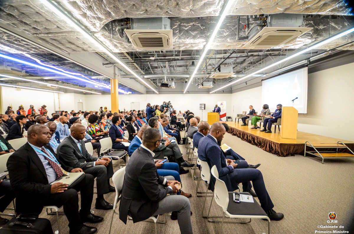 Fórum de Negócios Moçambique - Japão, no Dia Nacional de Moçambique na Expo2025 大阪・関西万博 em Osaka, oposrtunidade para apresentar Moçambique como destino estrategico de negócios favorável para homens de negocios japoneses. 

#Expo2025Osaka  #Mozambique #Japan
#vamostrabalhar