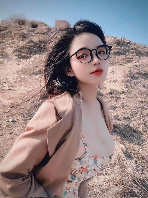 HAHA22585's tweet photo. Ngọt ngào như mật ong, tình yêu là nguồn năng lượng cho trái tim và tâm hồn.
Nhóm|Book|Đào: https://t.co/5WjIMpSu7b https://t.co/Et4W9bMCHp