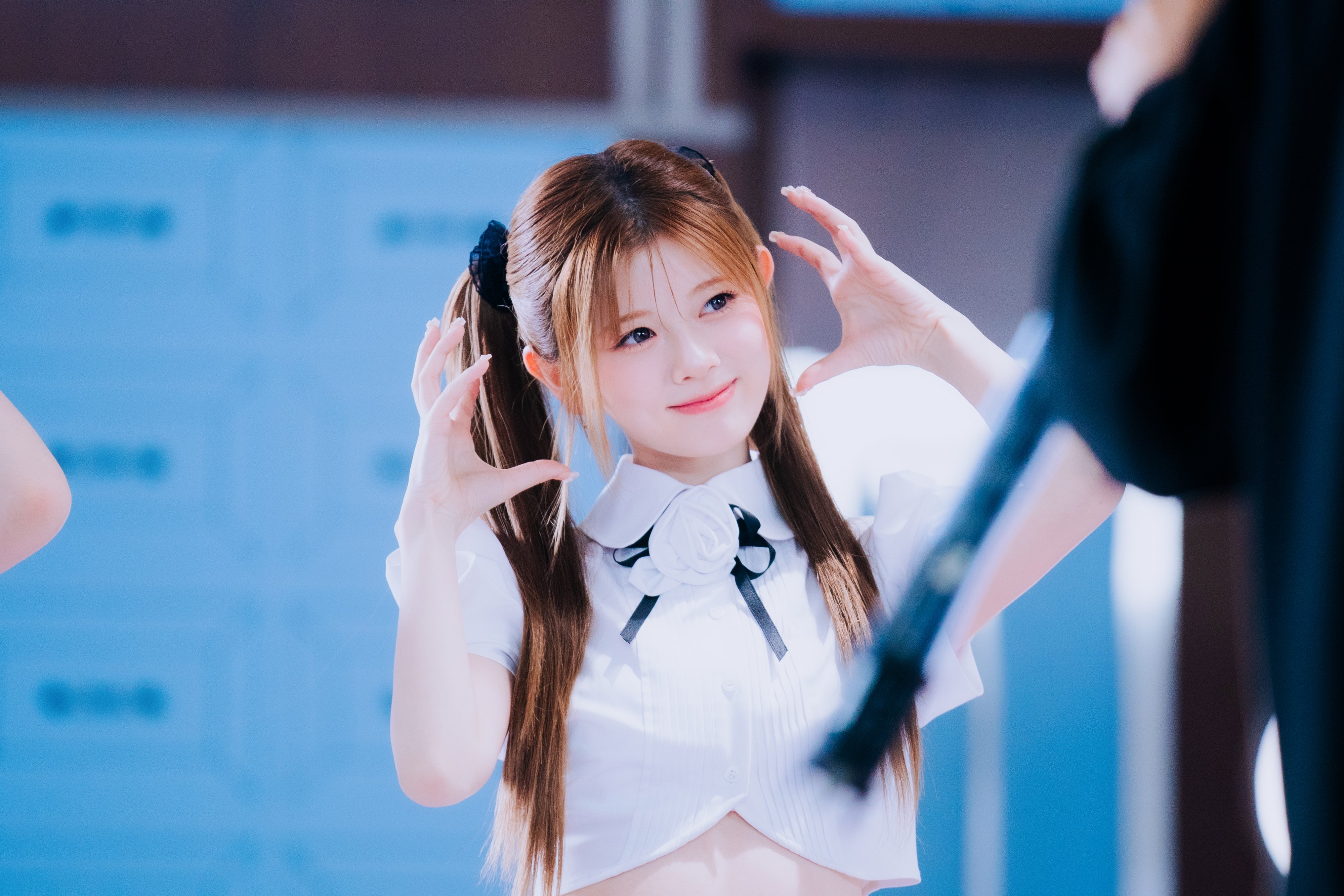 アイドル niziu NiziU | メンバー達♡ 멤버들♡ . . . #niziu #maya | Instagram
