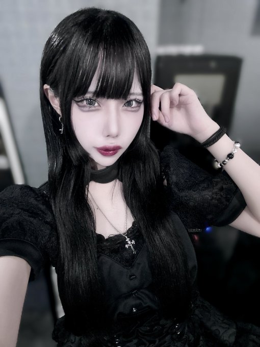 Black or White-ブラホワ-コンカフェ池袋