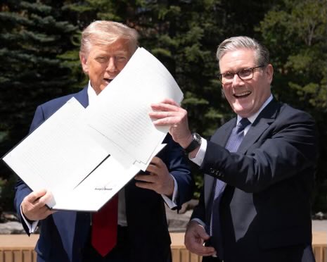 ‘I hold in my hand a piece of paper.’