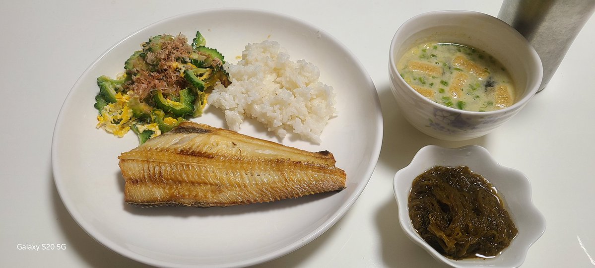 いただきます🙏
本日もひとり飯