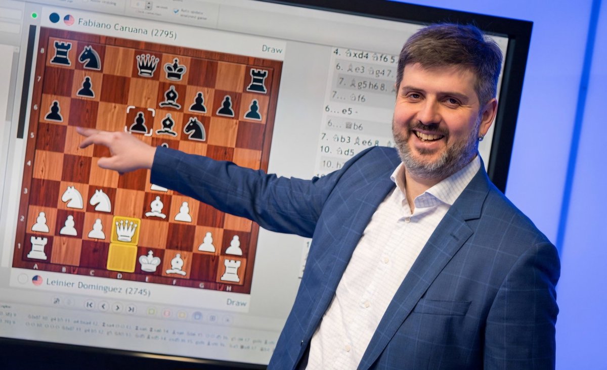 GrandChessTour's tweet image. Happy Birthday to Grandmaster Peter Svidler! 🥳
One of the brilliant voices of the Grand Chess Tour commentary team. Peter brings deep insight, humor, and charm to every broadcast!🎤♟️
Wishing you a fantastic year ahead!
#GrandChessTour #PeterSvidler #ChessLegend 
Photos by…