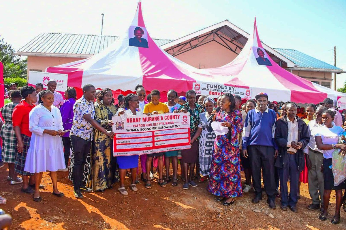 NGAAF_KE's tweet photo. We continued our mission of uplifting lives at the grassroots through the Inua Jamii Mashinani program held in Mbiri Ward,Murang'a county . Led by our patron Hon.Betty Maina,the event was a testament to people-centered development that responds directly to the needs of the community.
1)Empowerment funds were disbursed to 8 social groups, including women groups, youth, PWDs, Saccos, and self-help groups that qualified to boost their projects.
2)8 schools and facilities received 5,000-litre water tanks, helping address water access & sanitation needs.

3)We also empowered 3 groups with 100-seater tents and chairs, creating opportunities for income generation and boosting their capacity to serve the community.
4)Each elderly person present was gifted a warm blanket, a heartfelt gesture of compassion to help them during this cold season.                               
5)Local farmers were supported with beehives to encourage sustainable agribusiness ventures and boost household incomes.

In addition, everyone in attendance received food supplies, and several vulnerable families were given mattresses to improve their living conditions.
This is how @NGAAF_KE continues to walk hand in hand with the people—building dignity, sparking hope, and transforming lives where it matters most.
@hannawcheptumo @SamsonOgola @RoySasaka @ViridianaWasike @gender_ke @Migecah_Ke 

#NGAAFImpact 
#EconomicGrowth