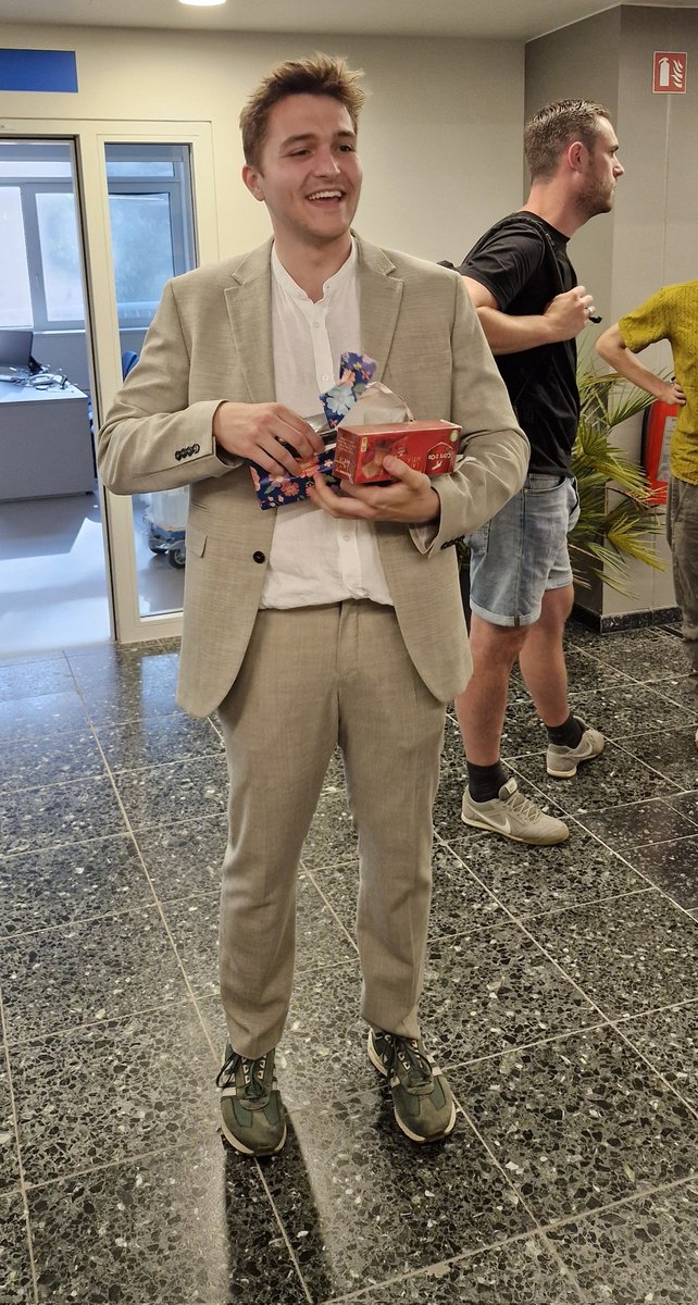 Congratulations Dr. Debruyn! <a href="/GerbenDebruyn/">Debruyn Gerben</a>