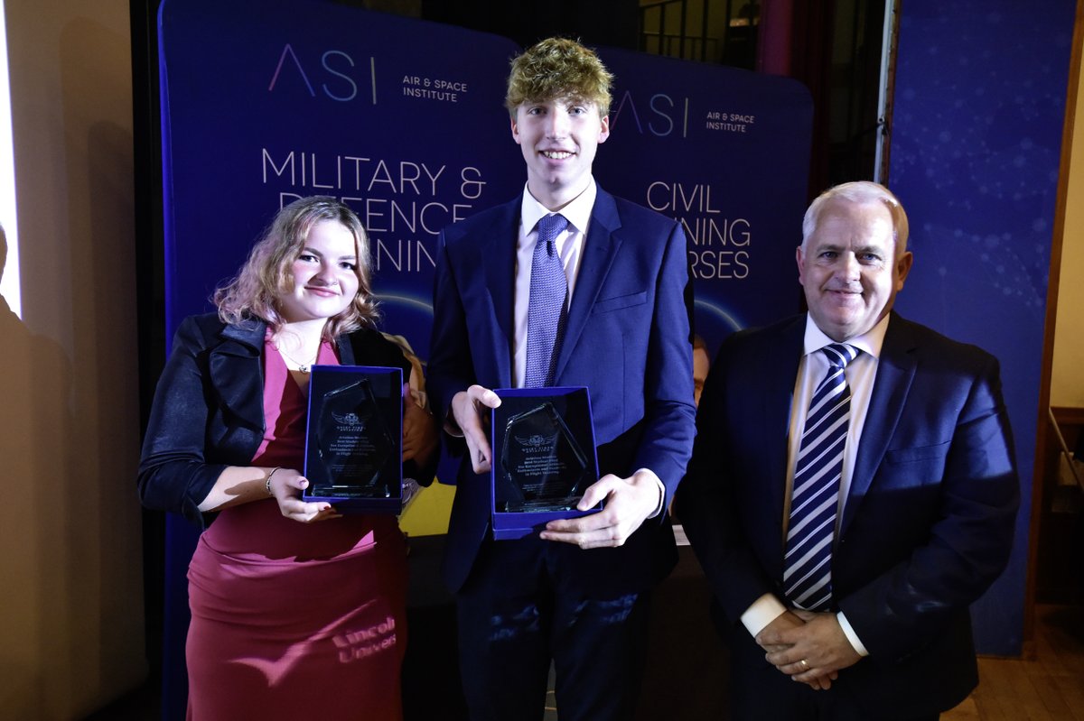 It’s that time of year again! Last night, another brilliant cohort of students crossed the stage at RAF Cranwell for their graduation ceremony ✨Congratulations to the Class of 2025! 🎉 Read the full story here: bit.ly/3HKqt33