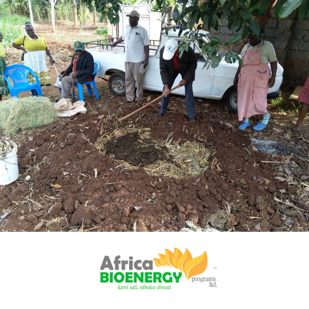 Composting is a great way to make organic fertilizer using bio-slurry for your veggies and other crops on the farm. Our experienced team of field experts is here to help farmers learn how to create quality compost that will really boost the soil on their farms. For more