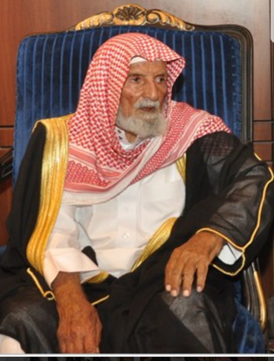 solimansasa's tweet image. فقدت الرس احد رجالاتها الأعزاء
الشيخ:
(عبدالعزيز بن محمد الغفيلي)
(اخو بنّا)
رجل كرم فيه شهامة
لديه رجولة العطاء بيد سخية
بلا كبرياء ولا تعالي
قدوة لنا جميعًا
ربى ابناءه على الكرم والرجولة
ذهب اخو بنّا وبقي ذكره الطيب
وابناءه يسيرون على طريق رسمه لهم
رحمه الله رحمة واسعة
#الرس