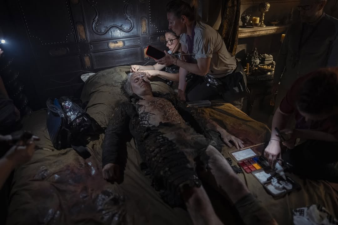 tomgcthinker's tweet image. tom behind the scenes of ‘house of the dragon’ season 2
via streammaxnordic on ig
