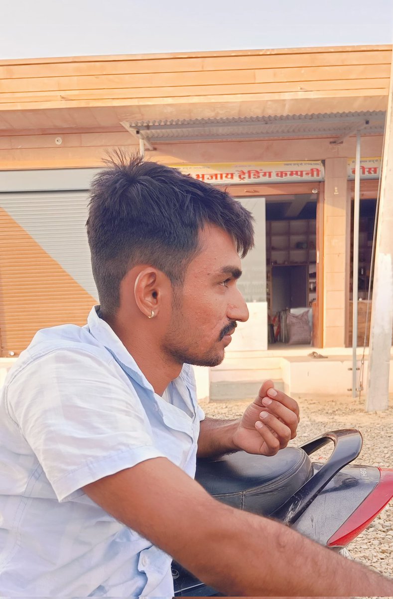 JITENDRA CHOUDHARY (@_jitendra_001) on Twitter photo टूटे हुए ख्वाबों का एक परिंदा  हूँ  मैं उम्मीदे अभी भी बाकी है इसीलिए जिंदा हूँ मैं! टूटे हुए ख्वाबों का एक परिंदा  हूँ  मैं उम्मीदे अभी भी बाकी है इसीलिए जिंदा हूँ मैं!