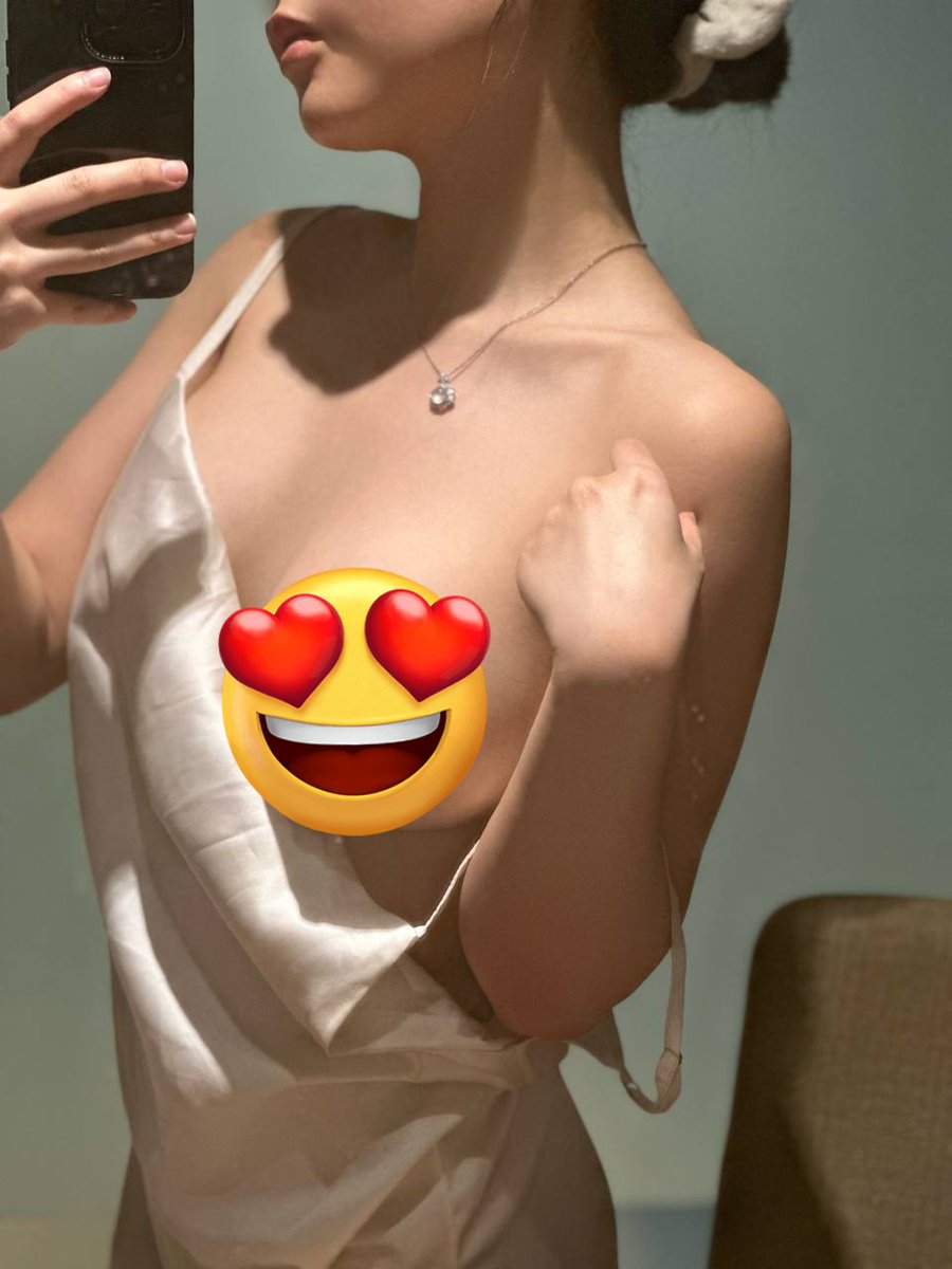 nnxblw25's tweet photo. 想看原图 +关注，点赞私我拿🌚

#奶子 #意淫 #文爱 #射屏 #反差 #反差婊 #女学生 #女神婊 #学生婊 #羞辱 #合照 #任务 #骚货 #母狗 #美女 #网红 #马来西亚 https://t.co/mWNyCsu8lN