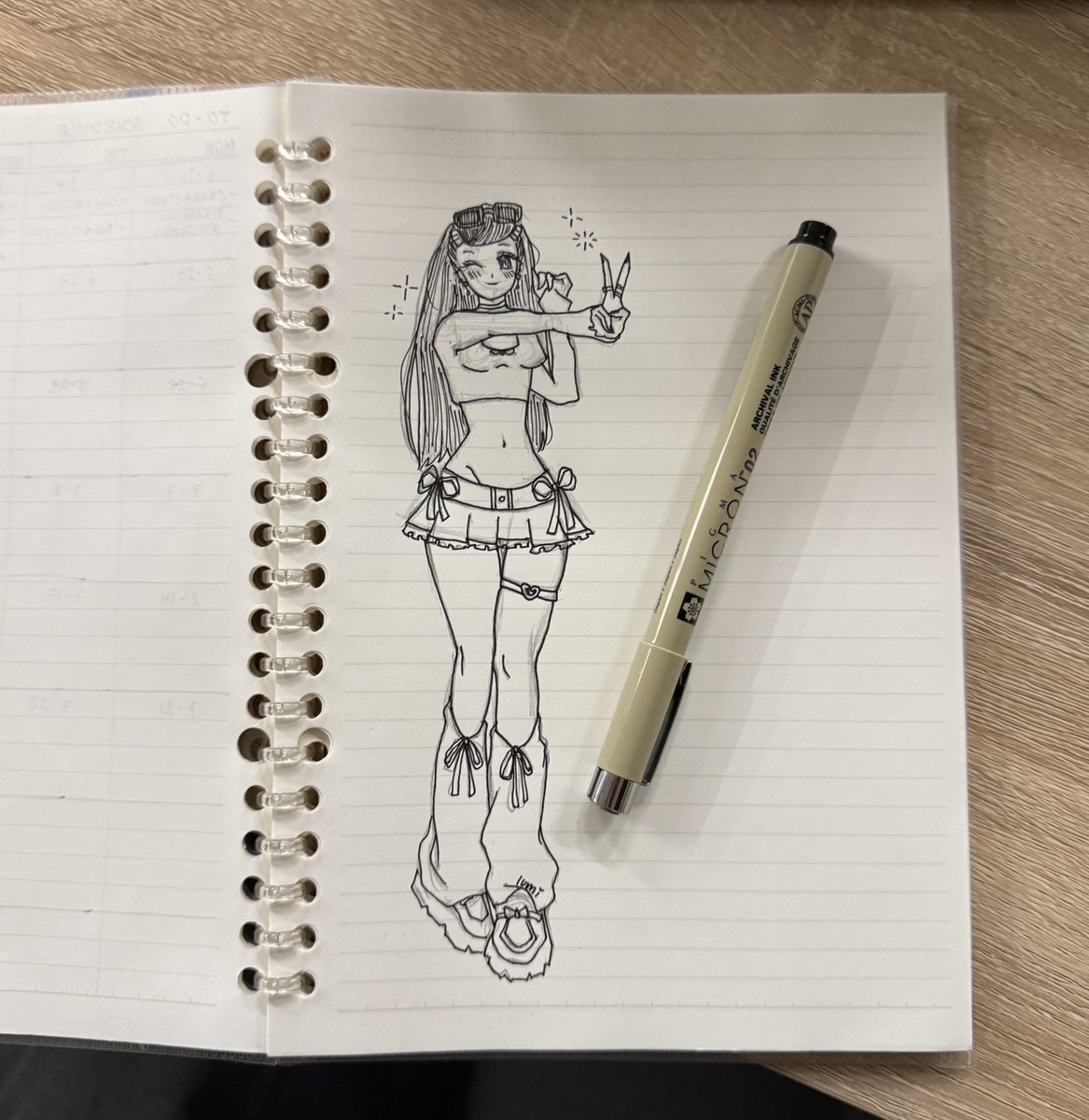 _lumi_a's tweet photo. long time no see😭 just did a quick sketch at work because I did not wanna keep making corporate drawings the whole day. 

Also tell me why I forgot to bring an eraser..that’s why it’s messy

(I just sketched a girl I saw on Pinterest)
#artmoots #sketch #girldrawing https://t.co/y3GZNsU1Hu