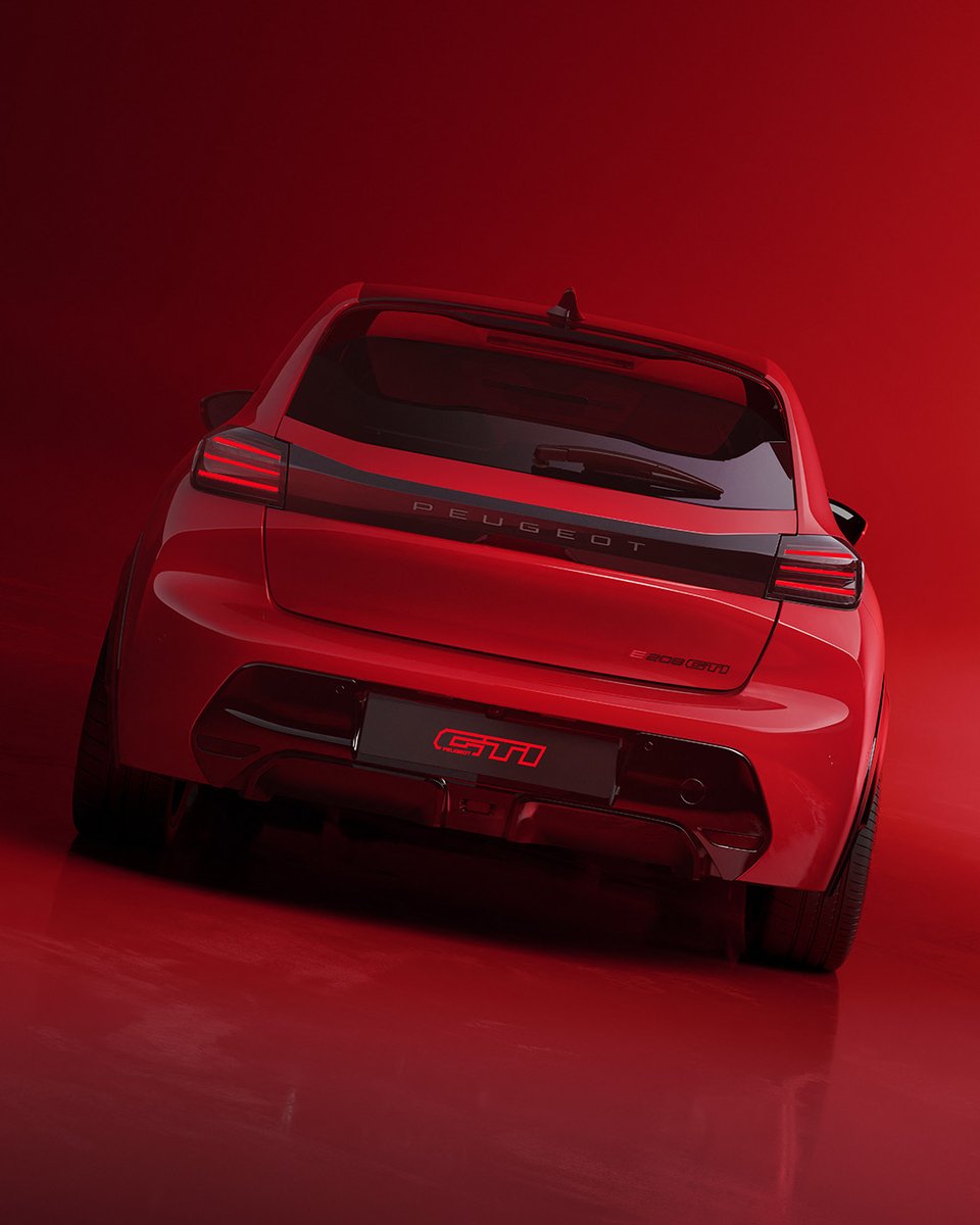 Peugeot France tweet media