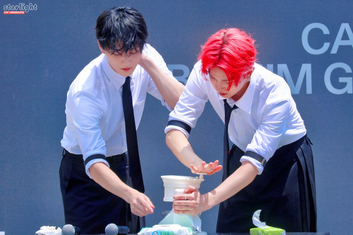 starlight.1015 tweet media