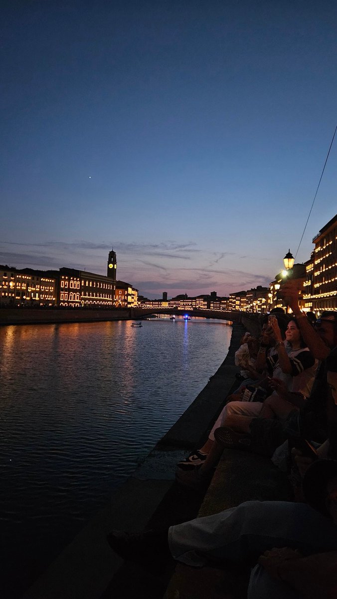 Simonesimao18's tweet photo. La notte più bella di #Pisa...

Ma che ne sanno le città che non si chiamano Pisa! 

#Luminara2025 #Luminaria #SanRanieri #Tuscany #Italy https://t.co/xbdqj3WMZY