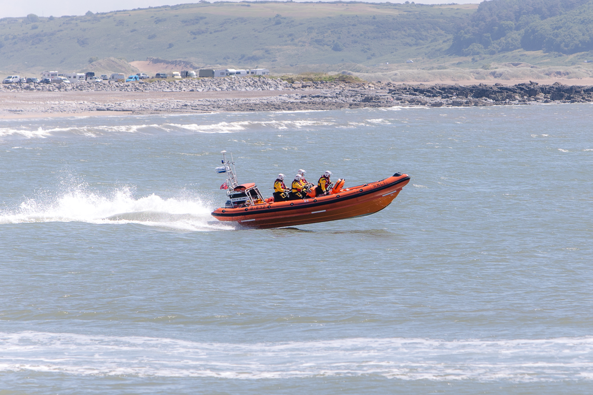 _visitbridgend's tweet photo. Are you joining us this weekend at BeachFest? 🏖️🚣

Get ready for a whole weekend of beach sports, boating, dance and cheer, water sports, family activities, entertainment, stalls and the return of the @PorthcawlRNLI’s RescueFest on Saturday at Porthcawl!

https://t.co/sn5Hv7D3oR https://t.co/W3Baf9y9Zh