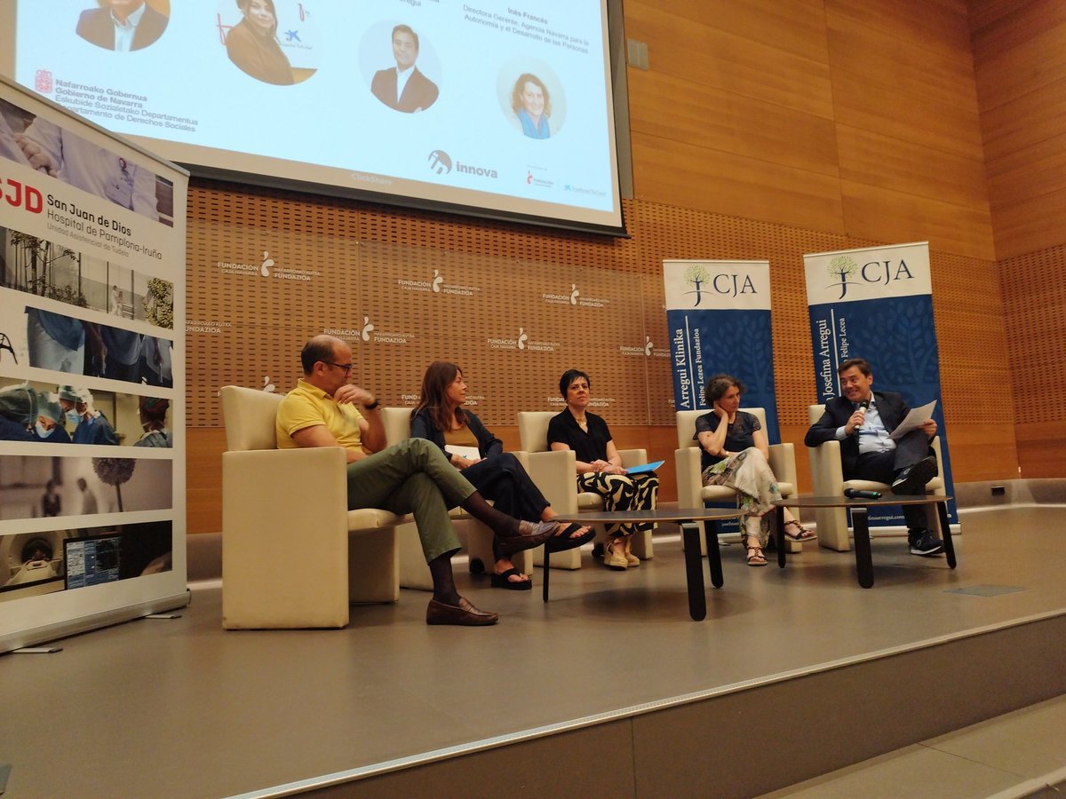 El reto de hacer bien los cuidados depende de la coordinación entre entidades sociales, trabajadores e instituciones, ha ensalzado Ángel Gardachal, dir de la <a href="/ArreguiClinica/">Clínica Josefina Arregui</a>, sí el modelo de los cuidados que ofrece Rural Domus, un proyecto replicable en cualquier otro entorno.