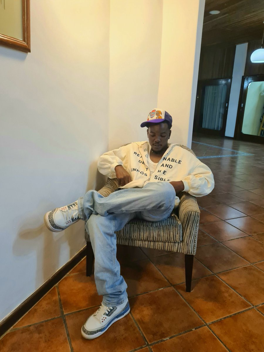 EaziiChandie's tweet photo. World Big Chandie Day 🦅 🎉🎈🎂. https://t.co/3QYCxXTBoV