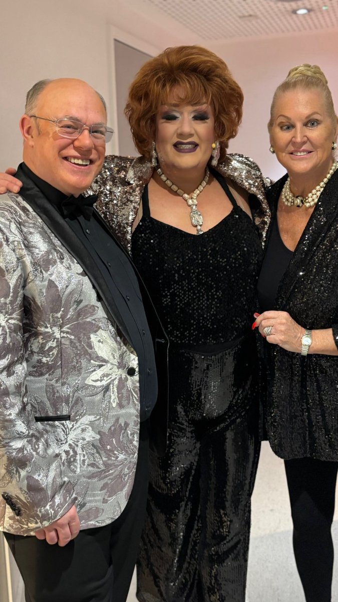 Belinda Scandal 🐝™️ (@belindascandal) on Twitter photo RIP this lovely lady <a href="/kimwoodburn/">Kim Woodburn</a> , such a funny woman . Your glam and wit will be missed by so so many RIP this lovely lady <a href="/kimwoodburn/">Kim Woodburn</a> , such a funny woman . Your glam and wit will be missed by so so many