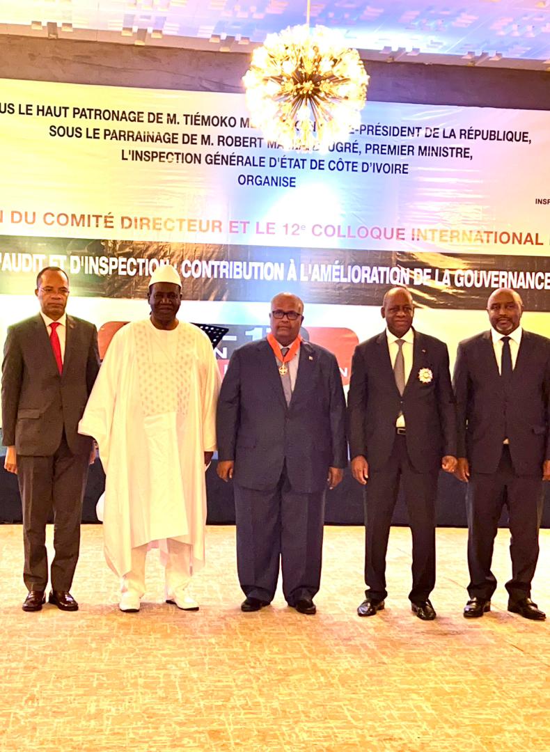 FdedFded1's tweet image. Le FDED félicite M. Hassan Issa Sultan, IG Exécutif du FIGE, élevé au rang de Commandeur de l&apos;Ordre National de la République de Côte d&apos;Ivoire à Abidjan par le Grand Chancelier Ally Coulibaly. Une distinction prestigieuse !
#FDED #FIGE #CôtedIvoire #Reconnaissance