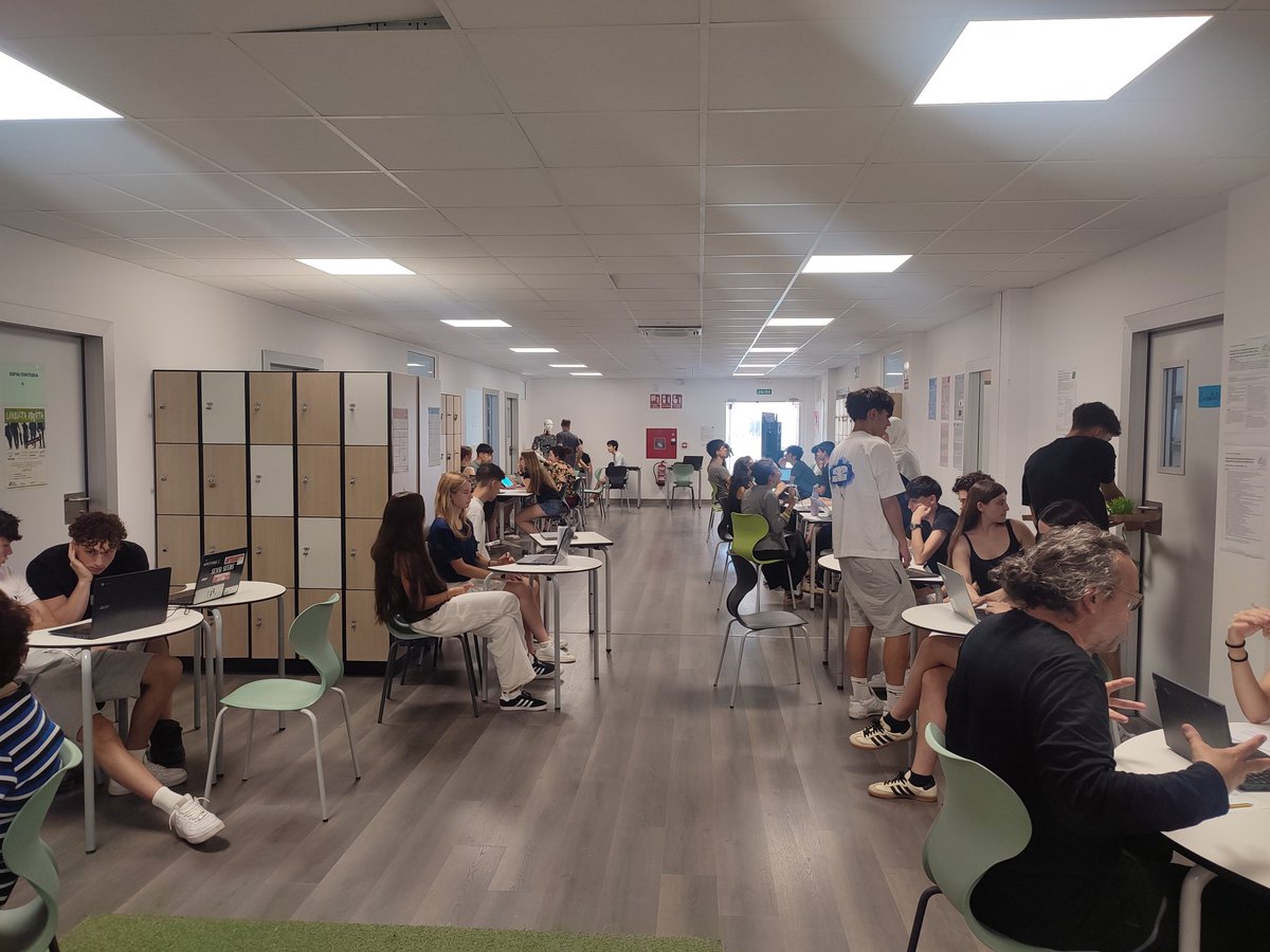 Institut La Sagrera- Sant Andreu (@inslasagrera) on Twitter photo Avui celebrem el Congrés de treballs de recerca de 1r de Batxillerat, aquí es congreguen tots els avantprojectes de TR per agafar retroaccions dels visitants que permetran millorar i enriquir les seves recerques finals. Avui celebrem el Congrés de treballs de recerca de 1r de Batxillerat, aquí es congreguen tots els avantprojectes de TR per agafar retroaccions dels visitants que permetran millorar i enriquir les seves recerques finals.