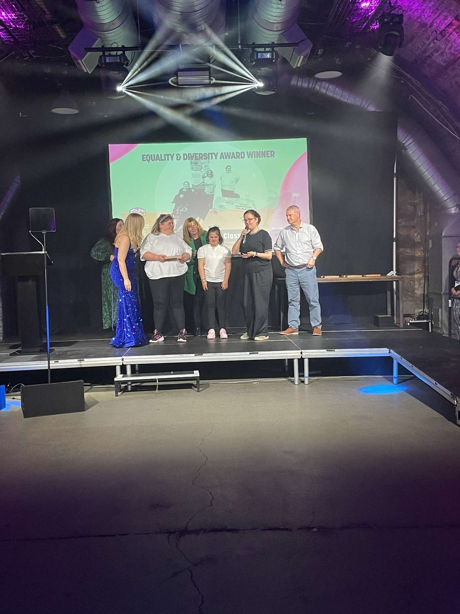 MissShearer_PE's tweet photo. An incredible night at the @YoungScot Awards🏆 So grateful to be surrounded by such inspiring and amazing young people! 
Delighted to see previous placement school @ASNRossHigh tartan class win their category and was great to catch up with you again! Congratulations everyone🥳 https://t.co/22ky4NAcMr
