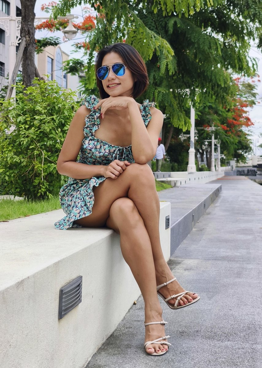 jpb_foto's tweet image. Floral vibes in full bloom!  

My soon-to-be 2 years old phone still takes good photos 😍
#FloralVibes #SummerStyle #ChicMoments
@aui_kumjing