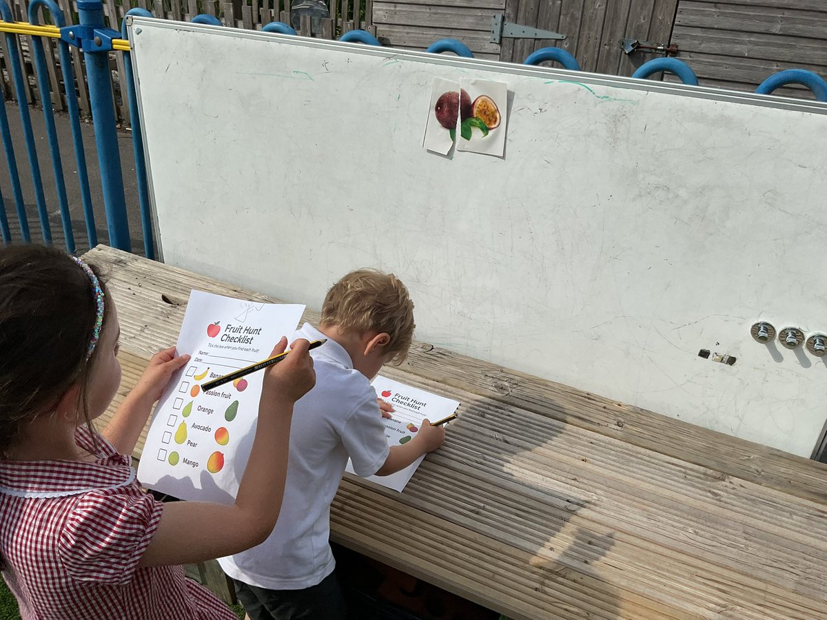 PDA_Rec's tweet image. We have had lots of fun this morning going on a hunt to find the fruit from our new focus story, Handas Surprise. We had a checklist of fruit that we had to tick off. We can’t wait to explore our book further😁 #pdaenglish