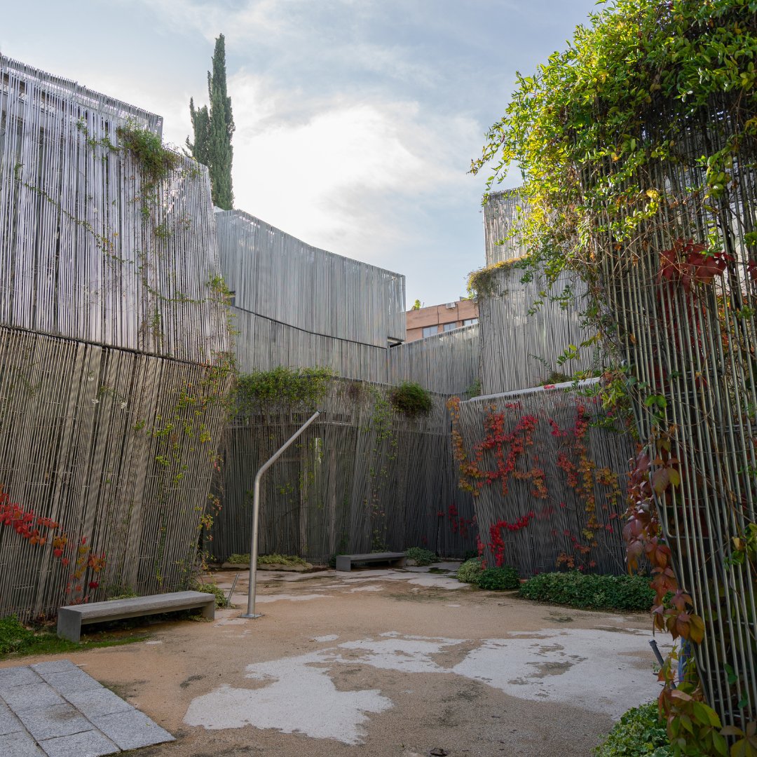 💫Fundación Francisco Giner de los Ríos de <a href="/amid/">Amid Amidi</a>.cero9
.
#OpenHouseMadrid #ociogratuito #arquitecturamadrid #FundaciónFranciscoGinerdelosRíos #welovearchitecture 

📸 Pic by @ximo_colorist