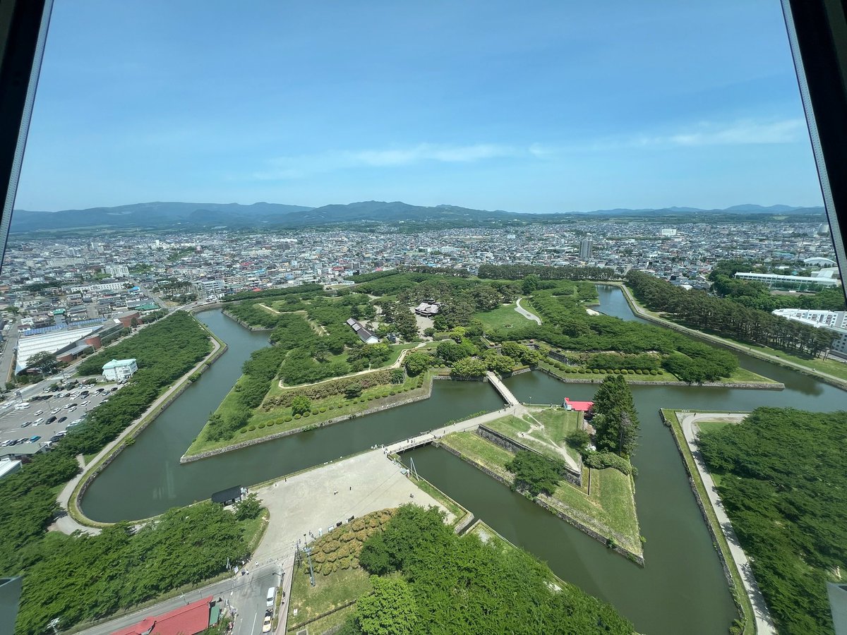 そーいえば先週函館旅行行ってきた✌️
夜景めちゃめちゃ綺麗だった！✨