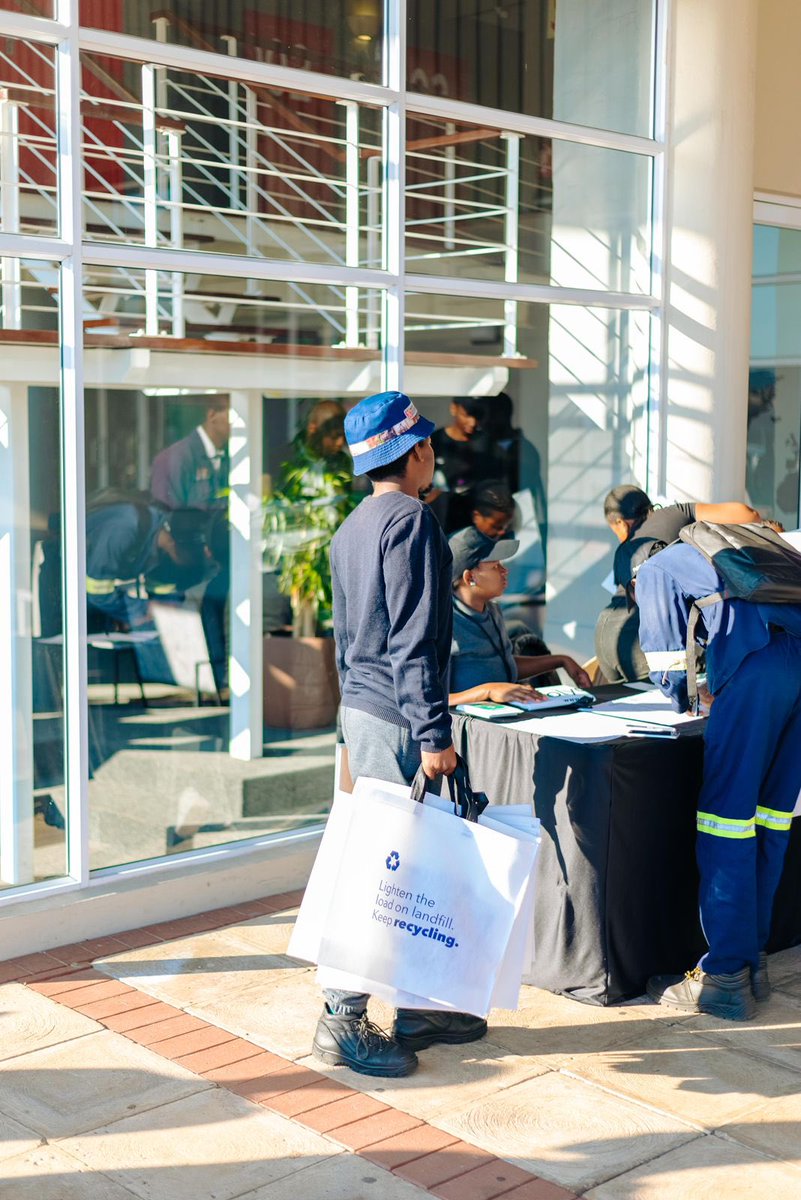 GYI_SA's tweet photo. Registration 

@cocacolaza @polyco_sa @dstigovza @transnet_soc @standardbanksa  @playyourpartsa @brandsouthafrica

#GYI2025 #GYI10years #CCBSA #Sustainability #GreenYouthIndaba #YouthInAction https://t.co/tQm8huY5I6