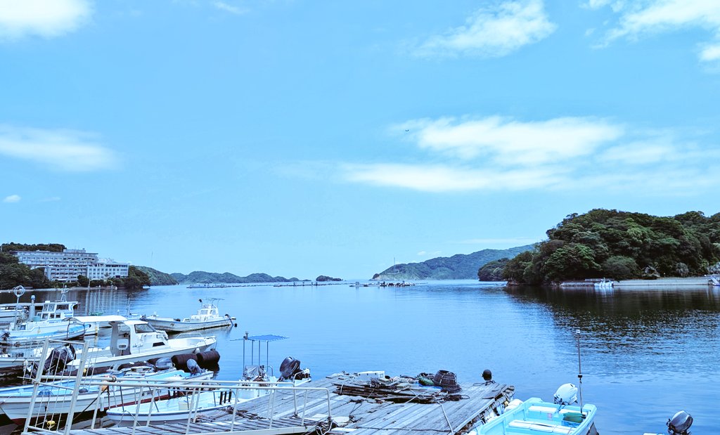 behe_mothco's tweet photo. クソ暑い中、仕事で海に来た。 https://t.co/3lSBkrhC5F