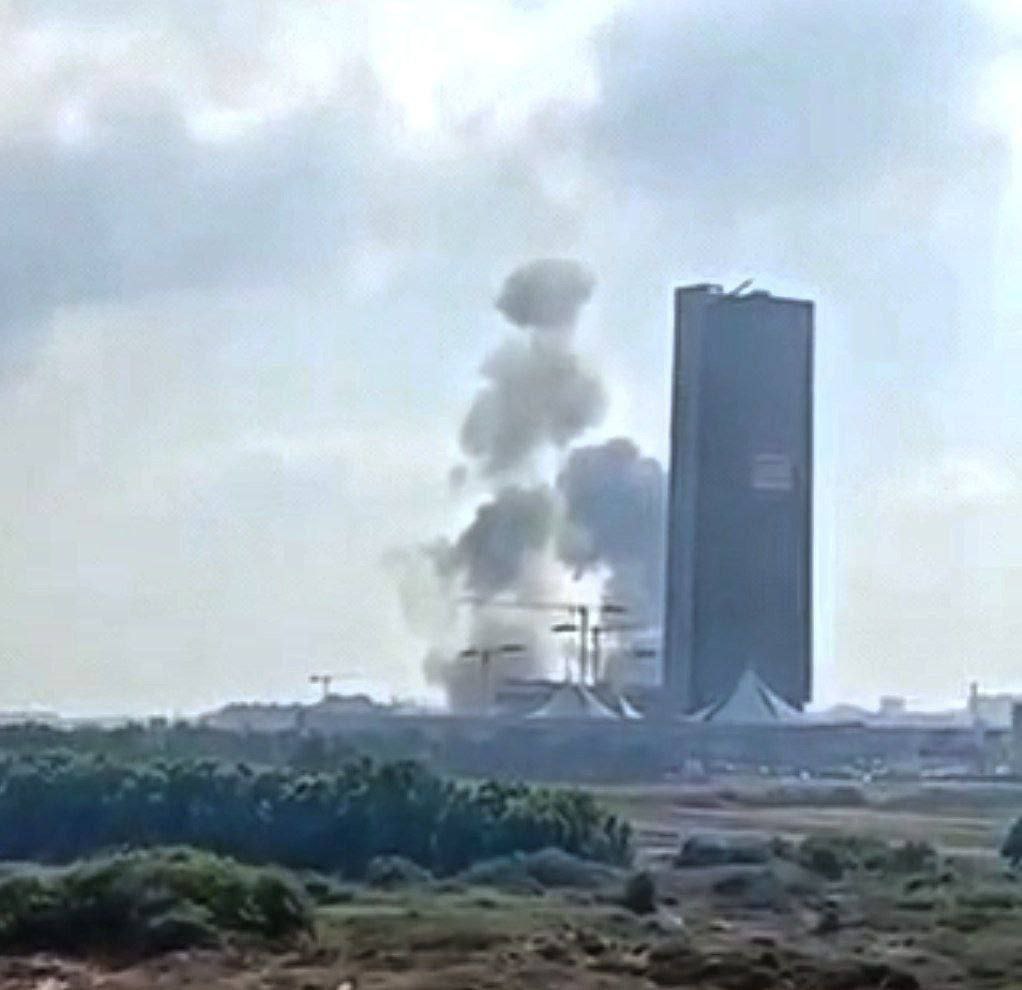 abdirashid44's tweet photo. Iran precisely targeted Mossad Headquarter. https://t.co/5sU4Fj3zIA