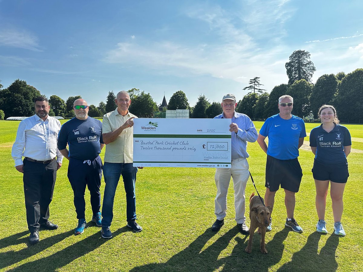 Last week, we were presented a cheque for £12,000 from the Wealden District Council. 💴 

This money will be spent on creating 3 hybrid wickets, two at Buxted Park, and one at our second ground, Maresfield.  

Thank you to Councillor Williams for coming down for the Presentation.