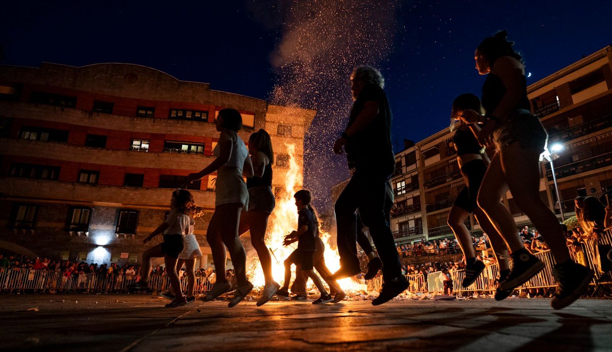 🔥 San Joan sua ekitaldiko Dantza saiorako entsegu orokorra 
📆 ekainaren 18an, asteazkena, 
🕗 20:15ean 
📌 Azokan

#legazpiherria