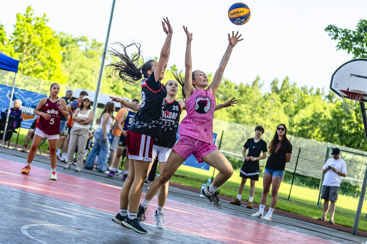 Latvijas Jaunatnes 3×3 basketbola čempionāts atklāts ar rīdzinieku uzvarām Upesciemā. 3x3.basket.lv/latvijas-jauna…