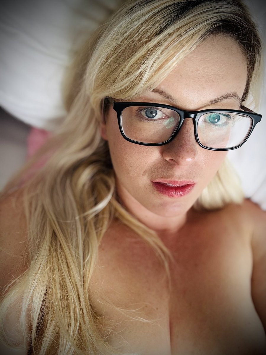 Hey… how’s it going? 😏