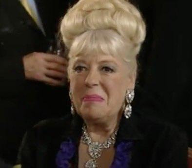 doris_from's tweet image. RIP Kim Woodburn. You sparkled, like your work surfaces.