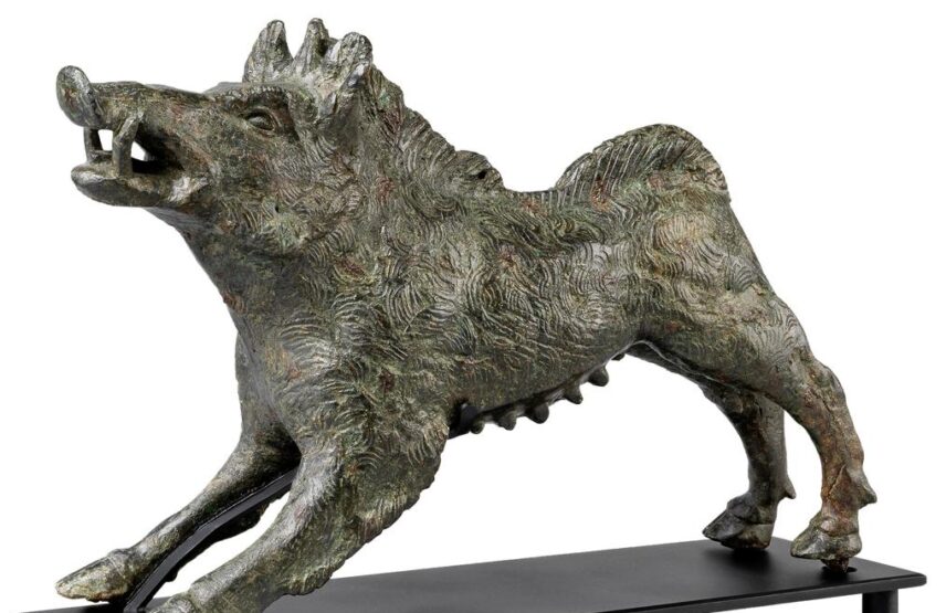 L’Objet d’Art (@lobjetdart) on Twitter photo La Gaule romaine, un subtil tissage entre traditions celtes et influences romaines. 200 œuvres racontent cette fusion au <a href="/NimesRomanite/">MuséeDeLaRomanité</a> .
À voir jusqu’au 4 janvier 2026.
✒️Mathilde Dillmann
👉 bit.ly/Gaule-romaine-… La Gaule romaine, un subtil tissage entre traditions celtes et influences romaines. 200 œuvres racontent cette fusion au <a href="/NimesRomanite/">MuséeDeLaRomanité</a> .
À voir jusqu’au 4 janvier 2026.
✒️Mathilde Dillmann
👉 bit.ly/Gaule-romaine-…