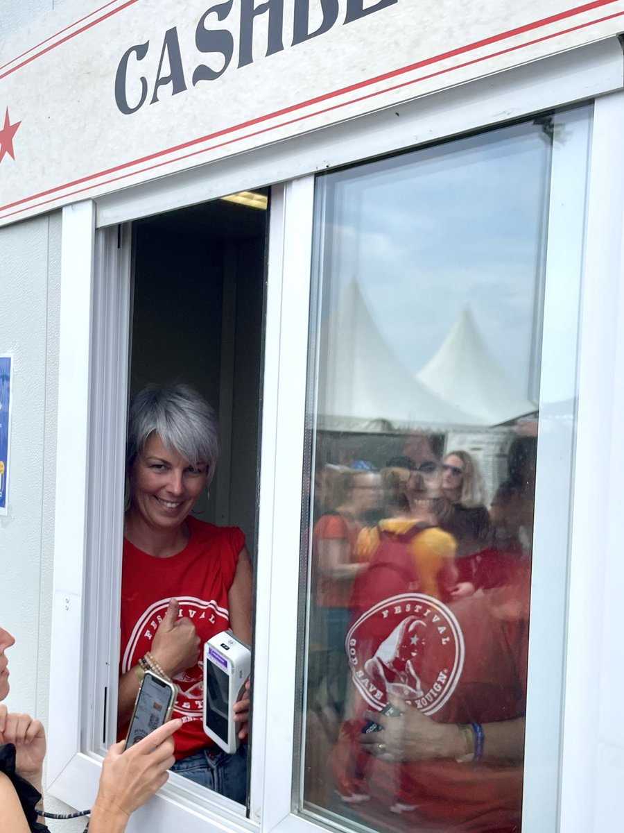 🔥 Semaine intense pour nos équipes !
6 événements couverts en quelques jours :

🎶 Rio Loco
🏎️ 24H du Mans
🎧 Marsatac
🌙 Nuits Carrées
🍔 Food Truck Festival
🇬🇧 God Save the Kouign

Paiement fluide, support terrain, encaissement au top 💳👏
#Cashless #Événementiel