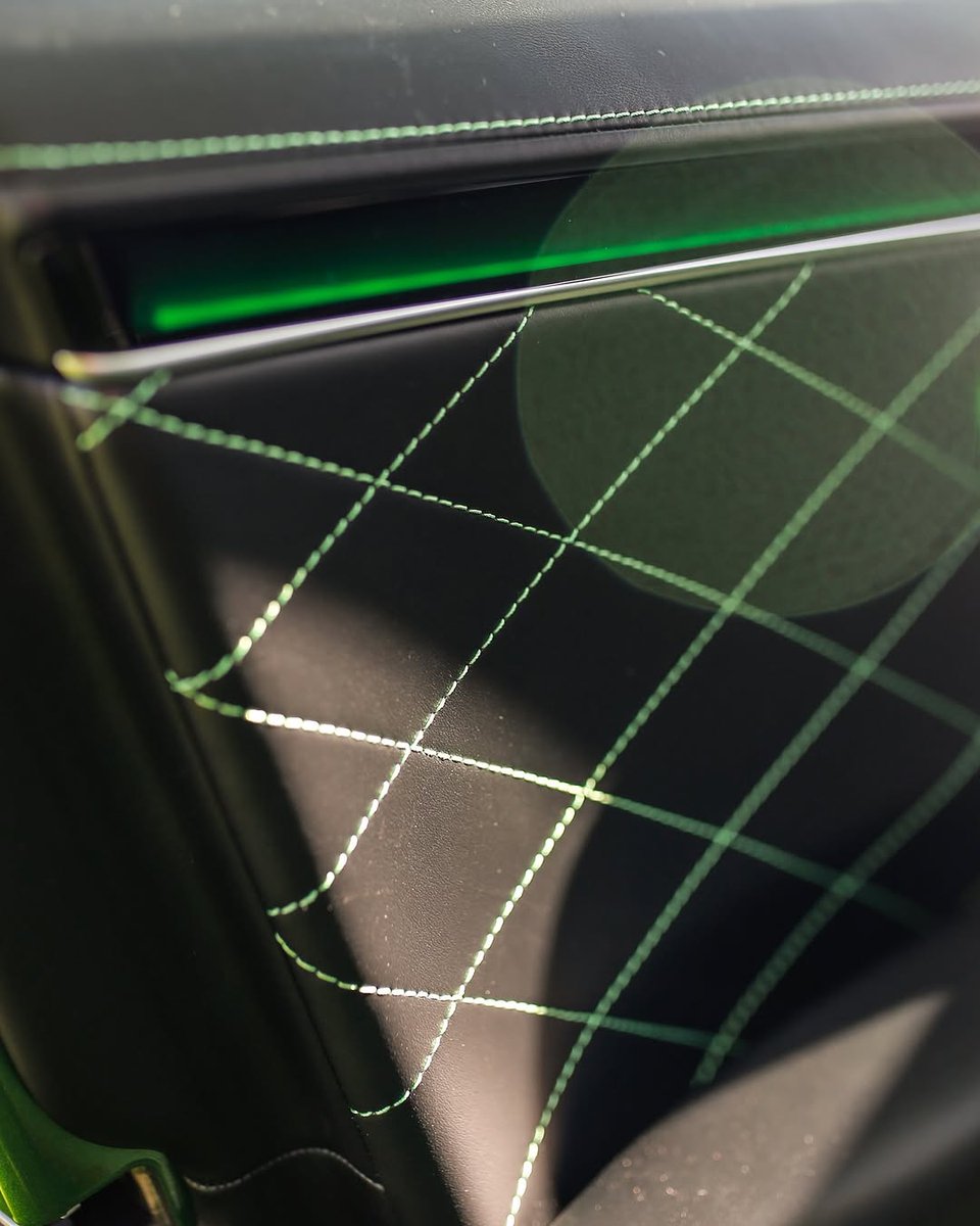 MANUFAKTUR NEW S-CLASS 💚

📸: @wwasupercars (IG)