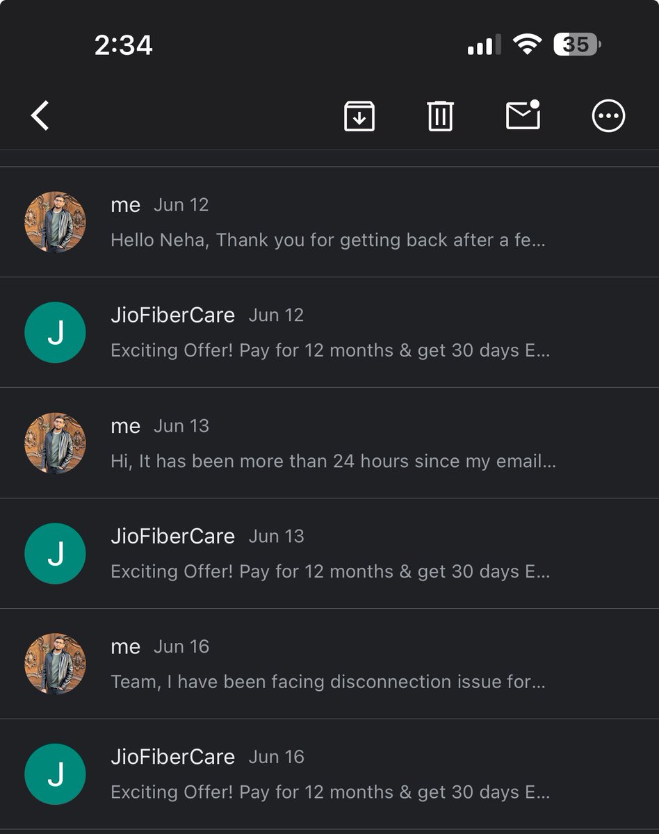 karjoshi's tweet photo. Absolutely pathetic service from @reliancejio 
Issue raised 8 days ago and no progress at all. Chat, call, emails no reply from anywhere. Only automated response and delays for 8 days.
Do not opt for Jio in Chennai
CONNECTION NOT WORKING NOW FOR 8 DAYS
@reliancejio @JioCare @jio https://t.co/hZORZGWE31