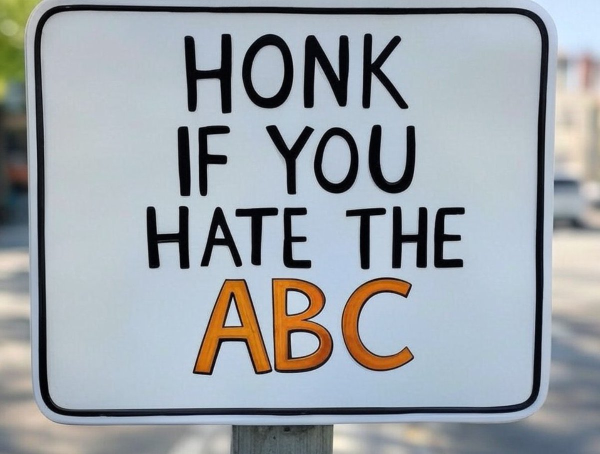 cycling_monkeys's tweet photo. @PatsKarvelas Nothing to see here!
Terrible journalism.
#NotMyABC
#MurdochABC
#auspol https://t.co/lDxzqCy39F