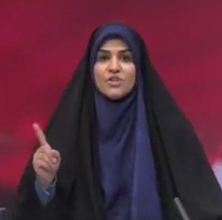 دِ آخه حرومزاده...
این جنده ولایی شجاعه ؟
تو الان تا ۱۰ ثانیه دیگه یه #موشک قراره بیاد کونت بذاره ... تو از اومدن اون موشک مگه خبر داری که دستات یا صدات بخواد بلرزه ؟؟!!
بعد از اصابت هم که سریع فرار کرد تو کص ننش ...
پس شجاعت اون حسین و علی‌تون هم همینقدر کسشعر بوده
#صداوسیما