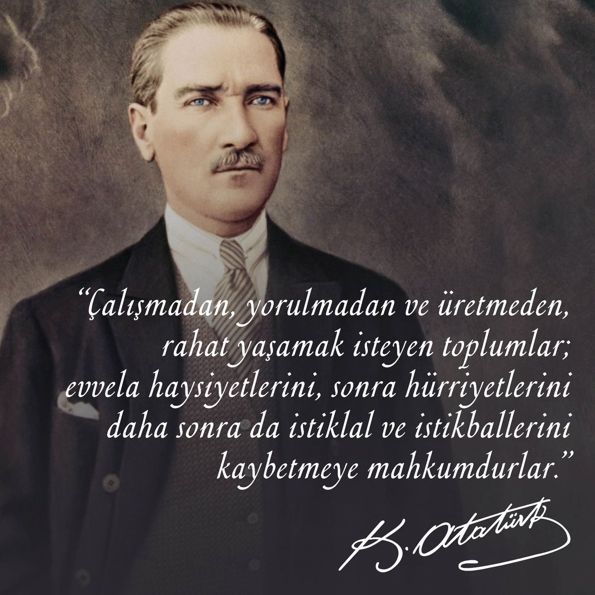 Fikirler zorla ve şiddetle,top v Tüfekle asla öldürülemez!
Gerçeği söylemekten korkmayınız.
Akıl v mantığın çözemeyeceği mesele yoktur.
Demiş 
Ebedî CUMHURBAŞKANIM Mustafa Kemal ATATÜRK 🇹🇷 
#SavaşaHayır
#YurttaSulhCihandaSulh
1️⃣