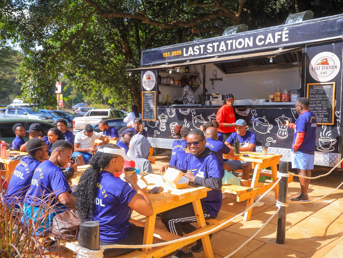 KBCC_01's tweet image. To wrap up #KBCC2025, we traded screens and meetings for trees— and headed to Karura Forest for the KBCC Bull Run!
In true Web3 style, we:
Connected with nature
Networked without screens
Recharged minds and bodies
Celebrated the end of an electric conference week with movement,…