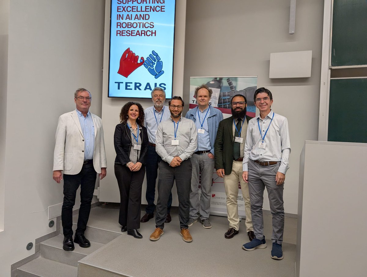 RBCS_CONTACT's tweet image. The end of a journey is the start of another 🚣
Yesterday we celebrated the incredible results achieved together with @ComeniusUni and @unihh in the @TERAIS_project's closing event 🎊
Can't wait to see what the future holds! ✨
@IITalk
