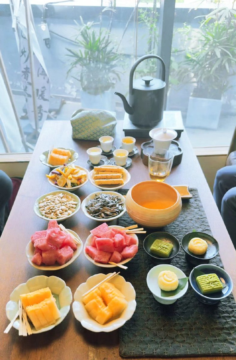 liuweny72668944's tweet image. 朴实无华的下午茶
忙里偷闲中～
